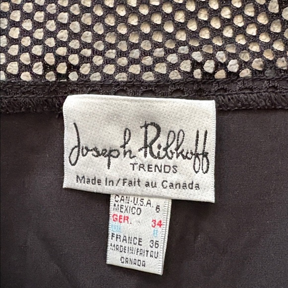 Vintage Joseph Ribkoff Sleeveless top size 6. - Picture 4 of 4